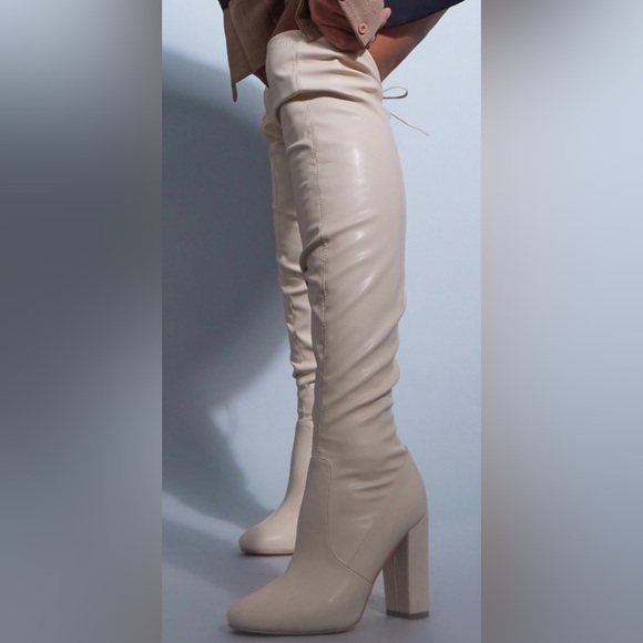 Pretty Little Thing Faux Leather Round Toe Block Heel Over the Knee Boots. NWT - Picture 3 of 7